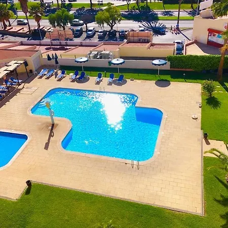 Caporizon Propose Piscine Vue Incroyable *